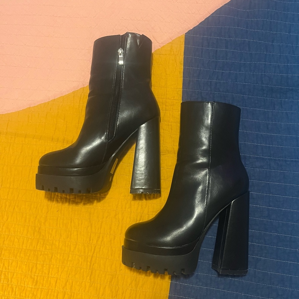 Vintage Style Chunky Heel Boots